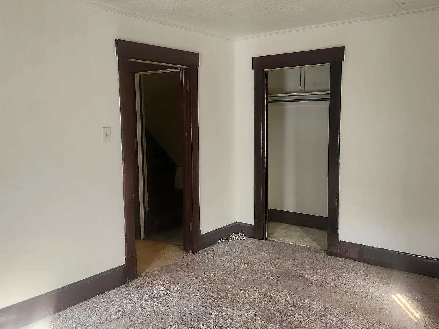 3 bed, 1.5 bath, 1200 sqft, $1,350 — Photo 2