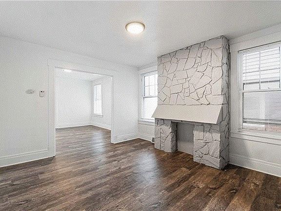 3rd image of 1036 Steuben St