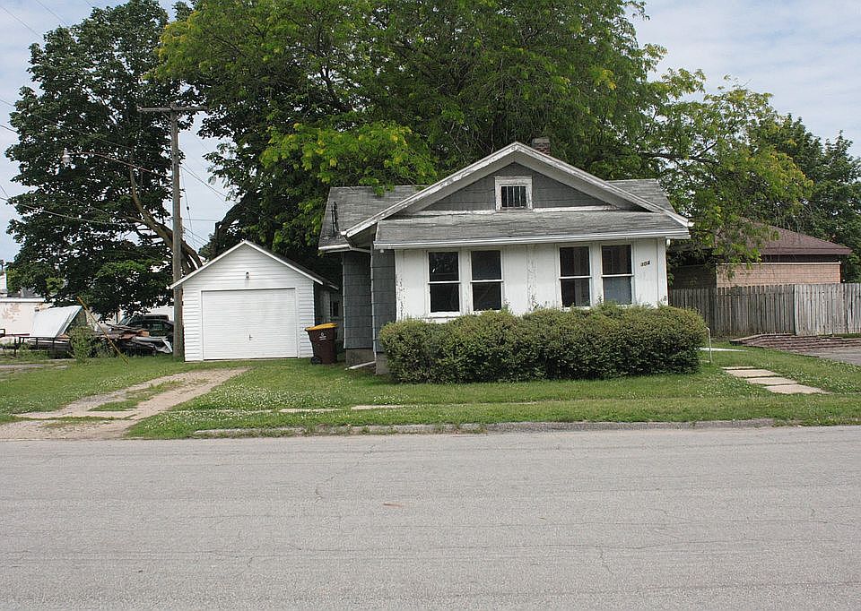 1st image of 304 Ann St