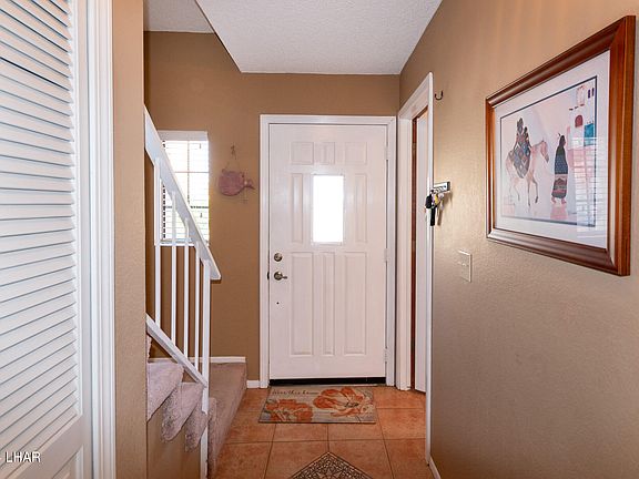 4th image of 1566 Palace Way Unit 14
