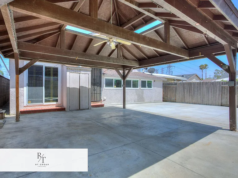 3045 Charlotte Ave — Photo 32