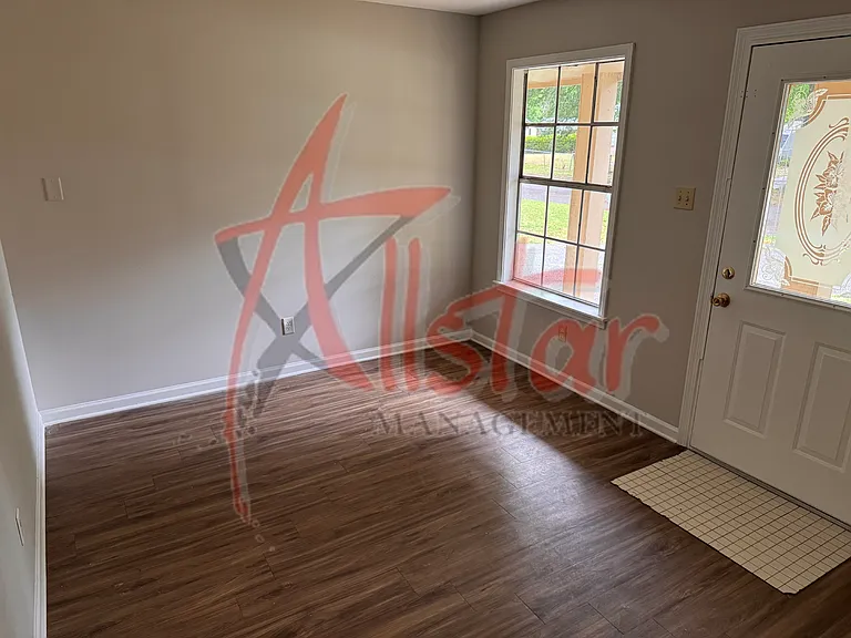 6475 Forest Glen Dr — Photo 5