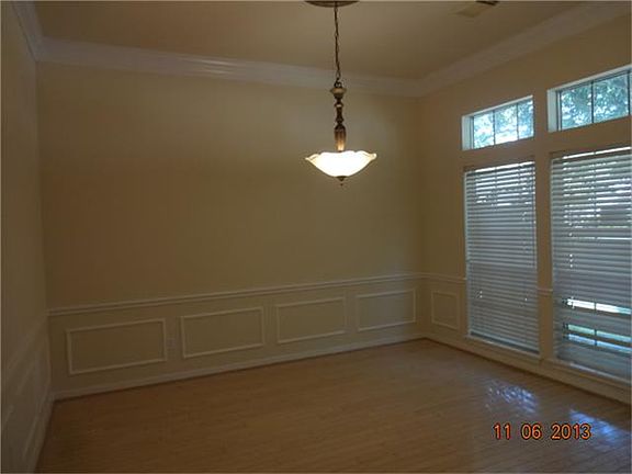 Formal Dining