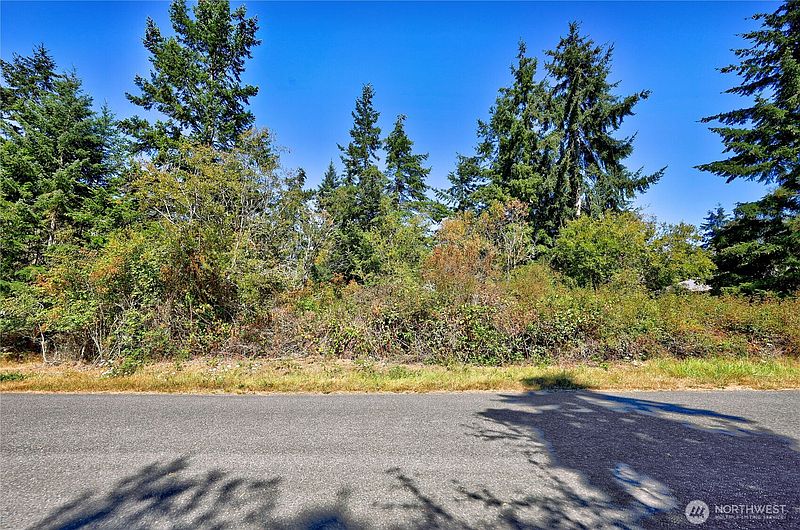 3rd image of 1790 31st Street