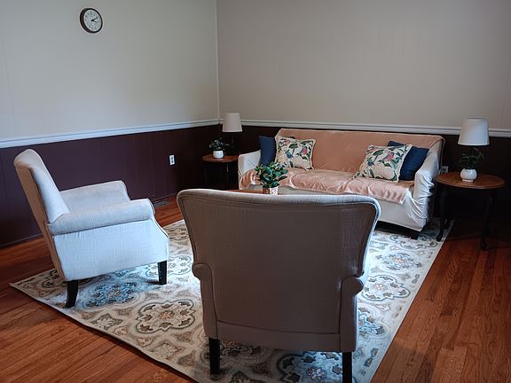 4th image of 7814 Sunset Dr