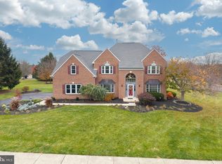 300 Sierra Crest Dr, Collegeville, PA 19426