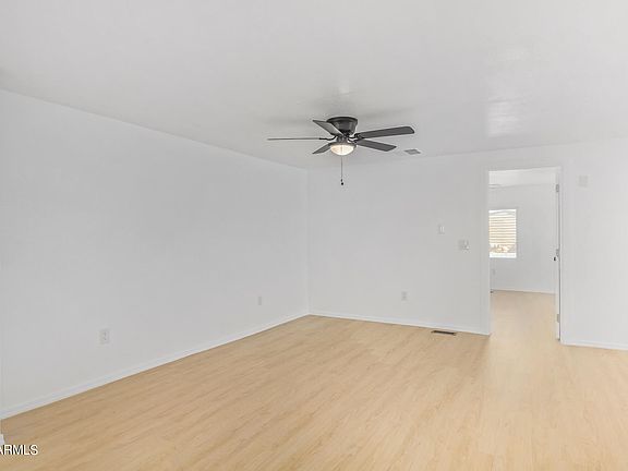5th image of 827 S 82nd Pl