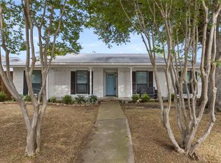 2814 Lindbergh Dr, Dallas, TX 75228