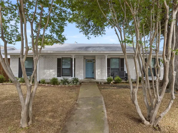 2814 Lindbergh Dr, Dallas, TX 75228