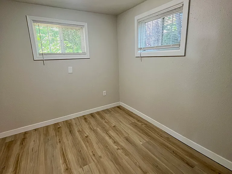 105 Front St S #9 — Photo 17