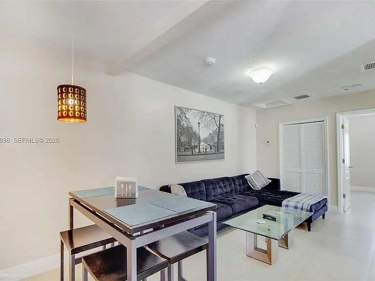 518 SW 7th Ave #520 — Photo 3