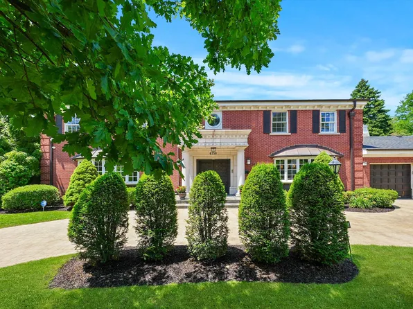 6758 N Le Mai Ave, Lincolnwood, IL 60712