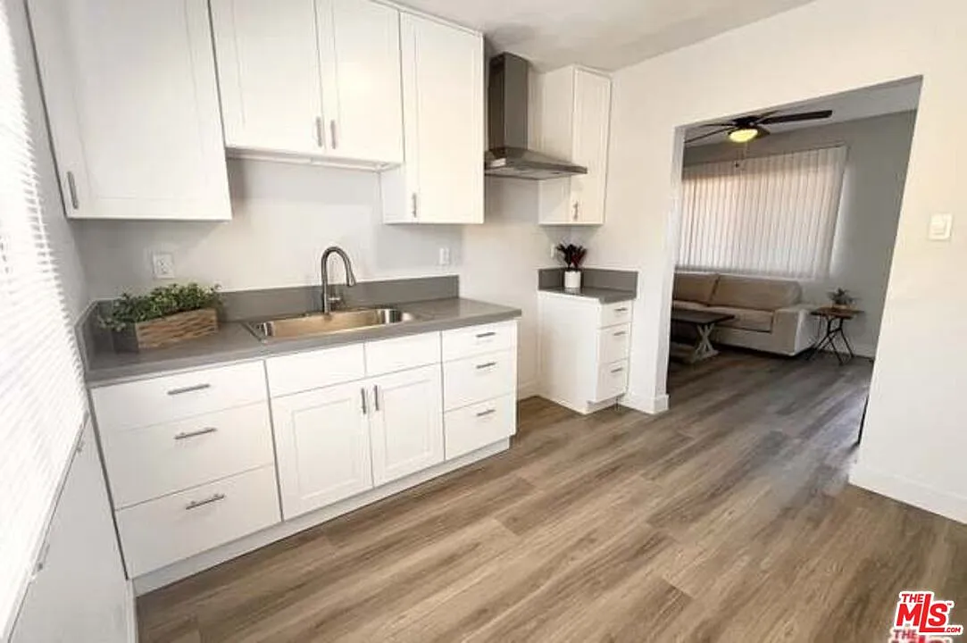 2 bed, 2.0 bath, 650 sqft, $2,289 — Photo 3