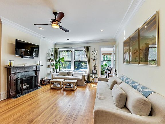 4th image of 4201 N Clarendon Ave APT 3S