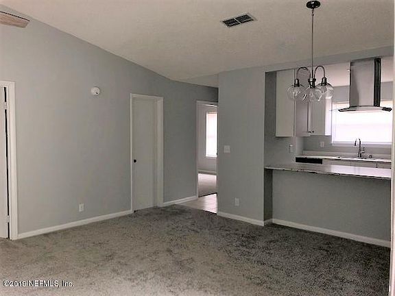 5th image of 3244 Meadowlea Cir N