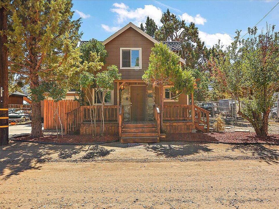 1st image of 2132 3rd Ln