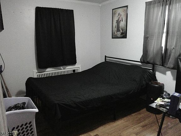 4th image of 220 Terrill Rd