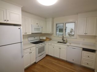 165 Grove St, Chestnut Hill, MA 02467