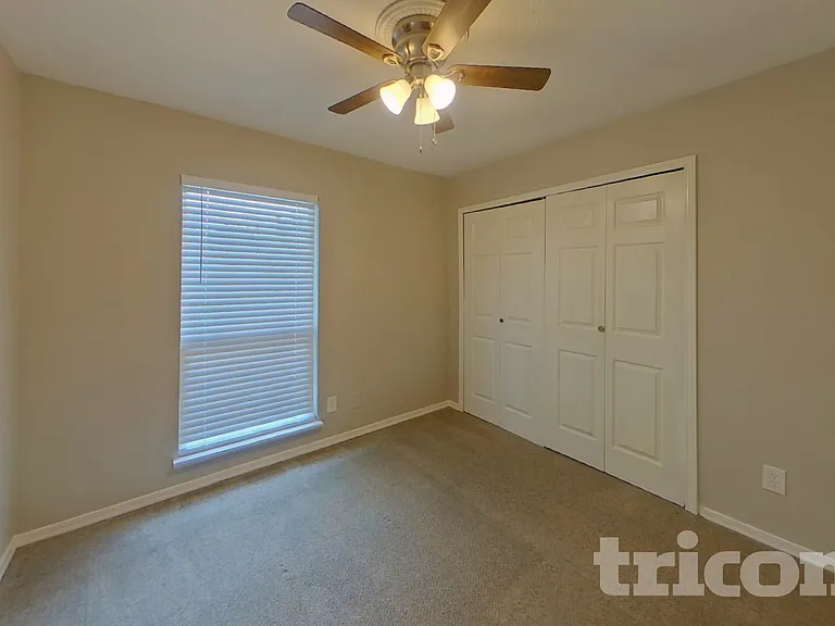 7309 Hedge Dr — Photo 11