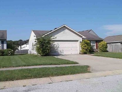 3rd image of 6623 Glenn Meade Dr