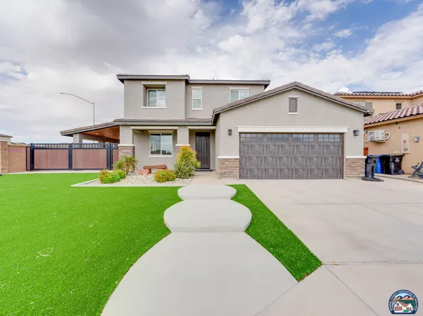 654 Las Villas St, Imperial, CA 92251