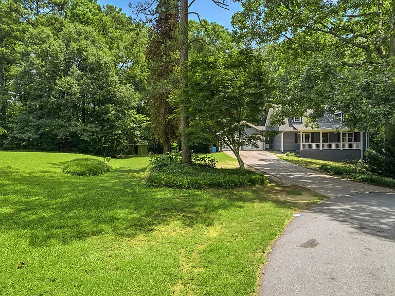 2794 Misty Ct — Photo 30