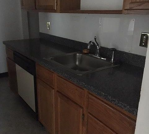 5th image of 2201 Waters Edge Dr