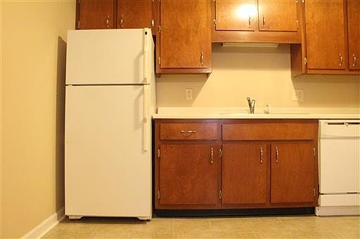 4th image of 2812 Cobalt Dr APT A