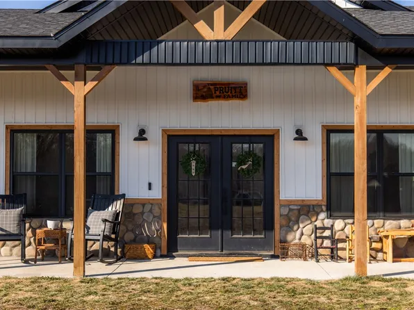 13945 Holloway Rd, Hiwasse, AR 72739