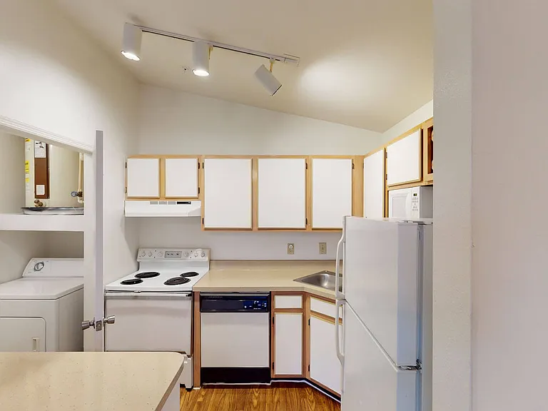 Arbors at Lee Vista — Photo 44