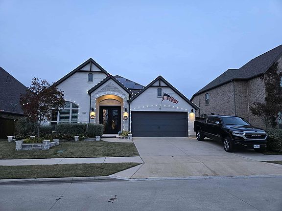 2nd image of 308 Texas Red Ln