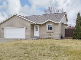 402 6th Ave NW, Rice, MN 56367