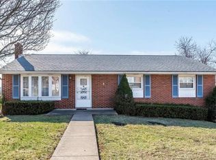 1038 Huston Dr, West Mifflin, PA 15122