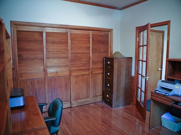 4th image of 2426 E Westcott Ave