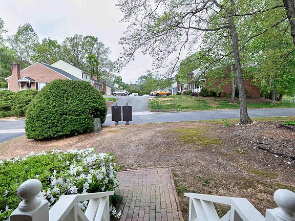 3rd image of 101 New Britain Ct