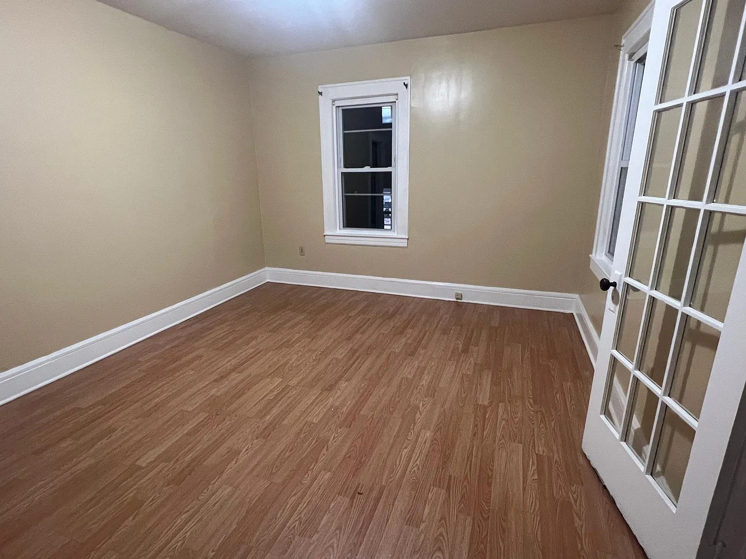 2 bed, 900 sqft, $2,400 — Photo 4