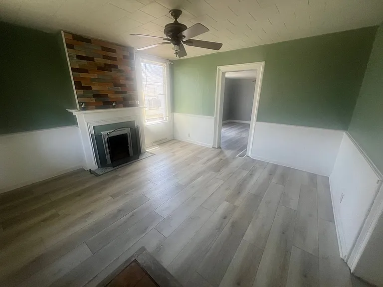 23 Pine St — Photo 5