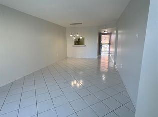 1855 W 60th St APT 325, Hialeah, FL 33012