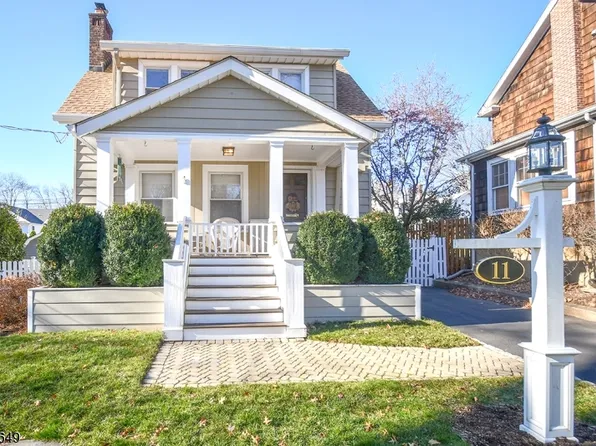 11 Morris Ct, Summit, NJ 07901