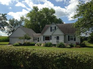 7088 Center St NE, Hartville, OH 44632