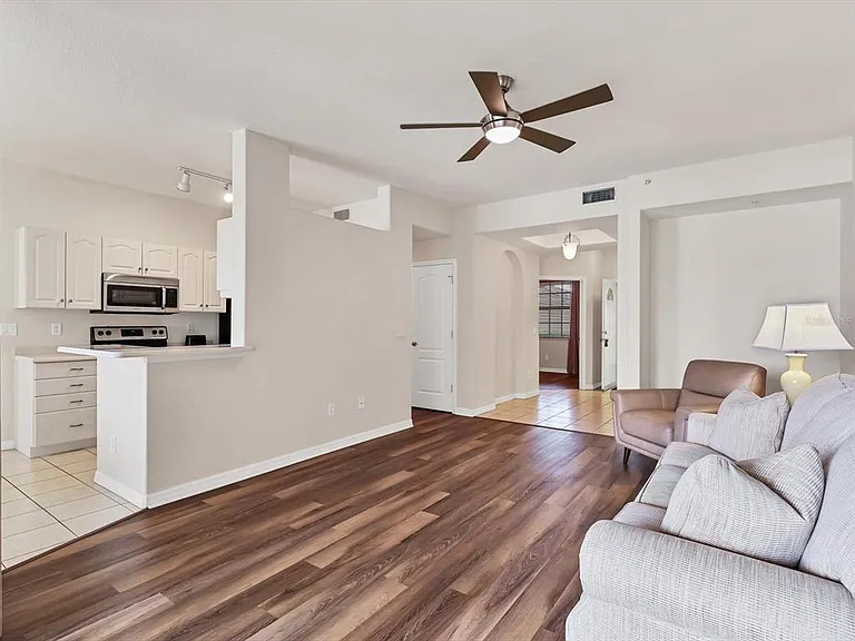 150 L Pavia Blvd #13 — Photo 7