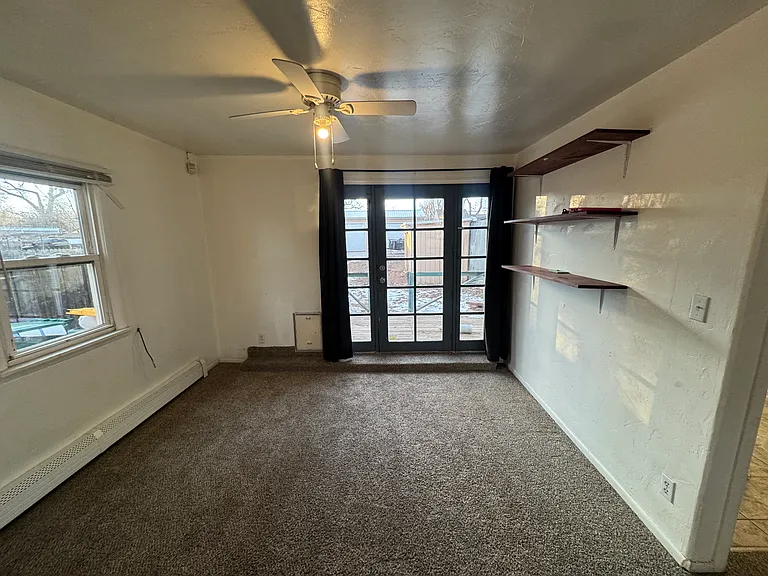 4373 Moore St — Photo 11