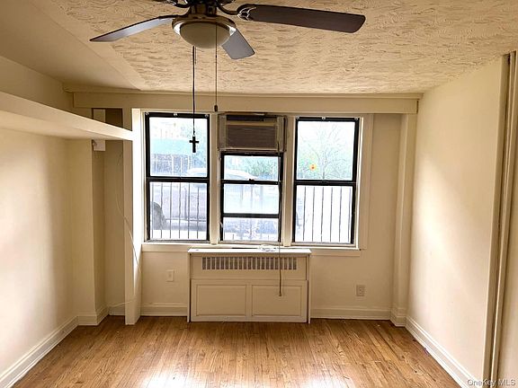 5th image of 2440 Amsterdam Avenue #1H