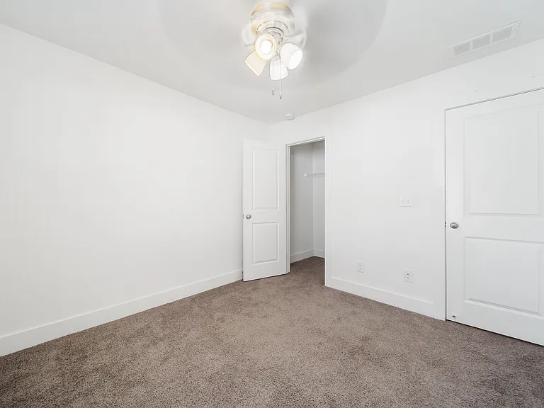 72 Garrison Dr — Photo 17