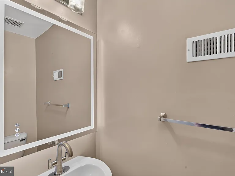 5166 Ballycastle Cir — Photo 25