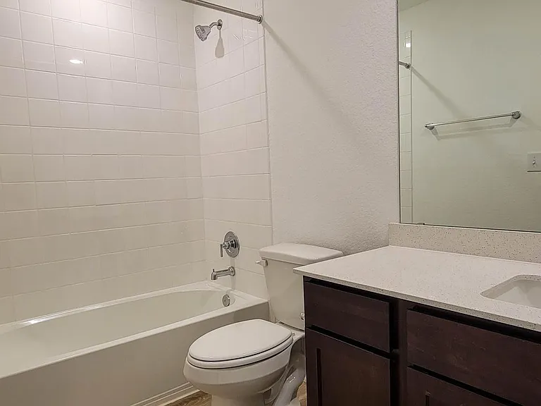 325 Brody Ln — Photo 14