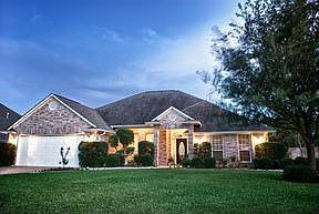 1st image of 3904 Park Hurst Dr