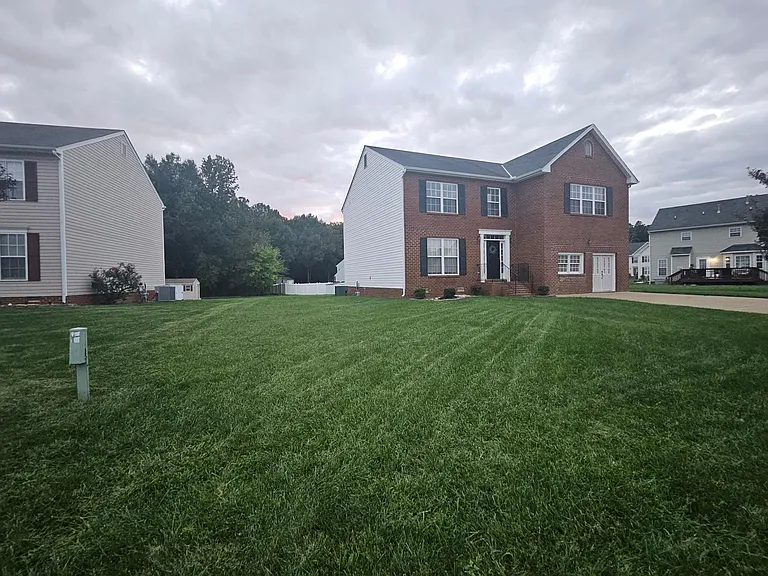 7150 Woodside St — Photo 14