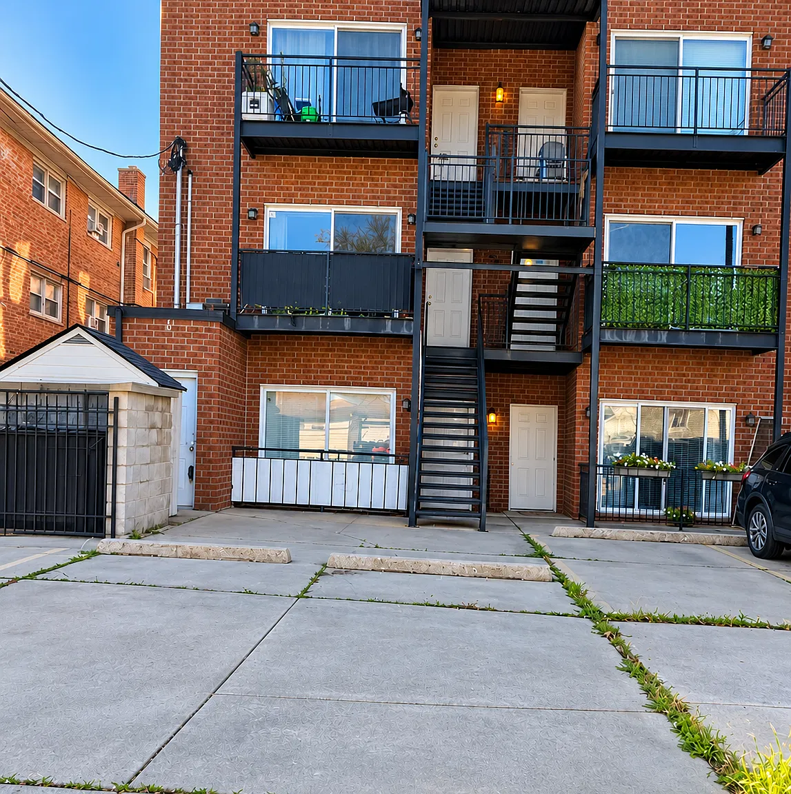 3 bed, 1400 sqft, $2,550 — Photo 2