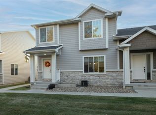 547 Spring Crest Ln, Waukee, IA 50263